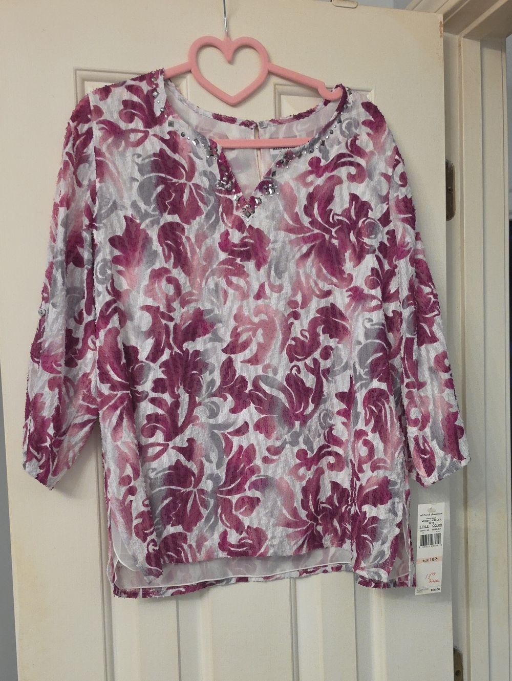 New With Tags Alfred Dunner Size 10P Embellished Pink Floral V-Neck Tunic Top